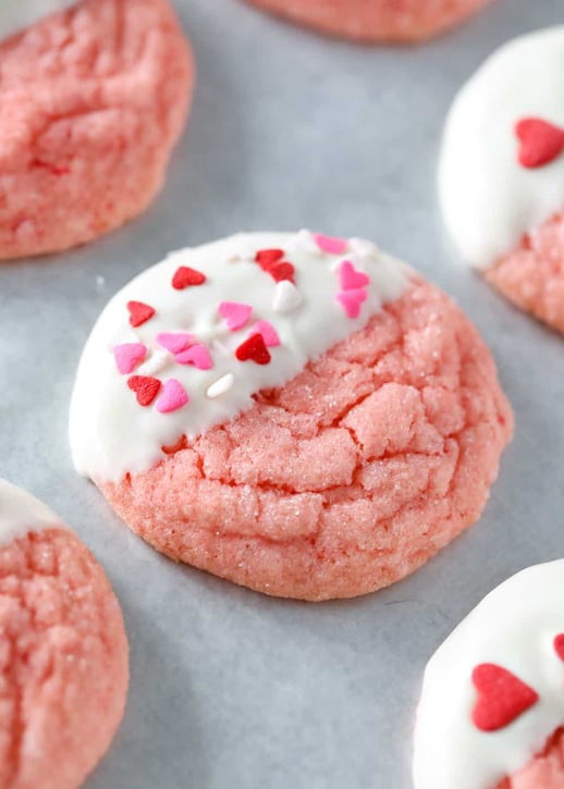 pink cookies valentines day